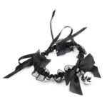 Collar con Lazo, Cascabel y Encaje