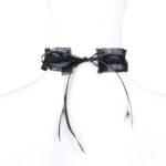 Collar con Lazo, Cascabel y Encaje
