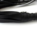 Flogger con 7 Remaches 70 cm