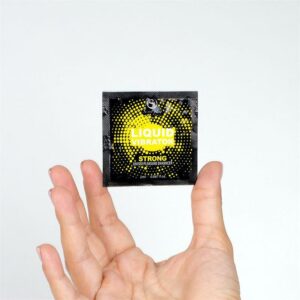 Monodosis Vibrador Líquido Strong 2 ml 10 Monodosis Sweet Strawberry - Fresa Base Agua 4 ml - Erotiks | Tienda erótica online