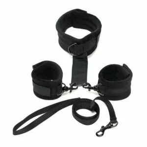 Collar y Esposas Desmontables Negro Ajustables 9 Fusta de Metal Dorado 45 cm - Erotiks | Tienda erótica online